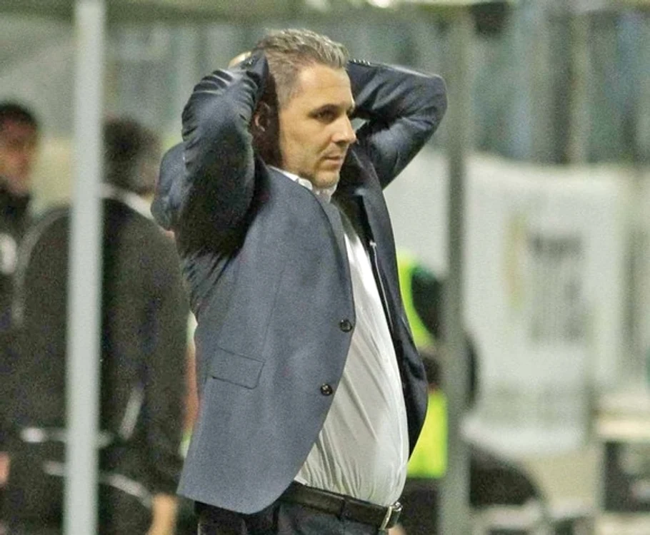 
    Mitu a jucat şi  la Anderlecht   