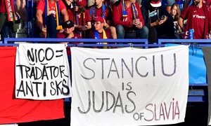 Fanii Spartei au venit cu multe mesaje împotriva lui Stanciu scrise în limba română jpeg