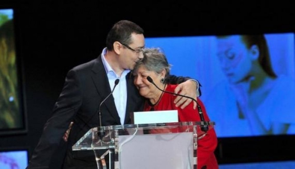 A murit Cornelia Naum, mama lui Victor Ponta, la 84 de ani