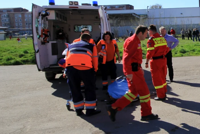 Copilul a fost transportat la spital. Foto: Daniel Guţă. ARHIVĂ.