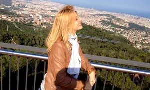 Simona Gherghe, vacanţă la Barcelona jpeg