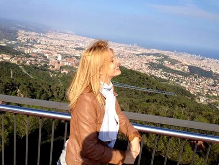 Simona Gherghe, vacanţă la Barcelona