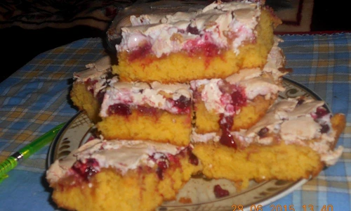 prajitura pufoasa cu fructe jpeg