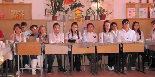 Elevii au urmărit cu mare atenţie desfăşurarea seminarului foto: Mădălin Sofronie 