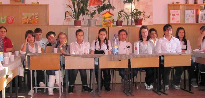 Elevii au urmărit cu mare atenţie desfăşurarea seminarului foto: Mădălin Sofronie