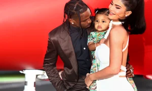 kylie jenner travis scott stormi jpg