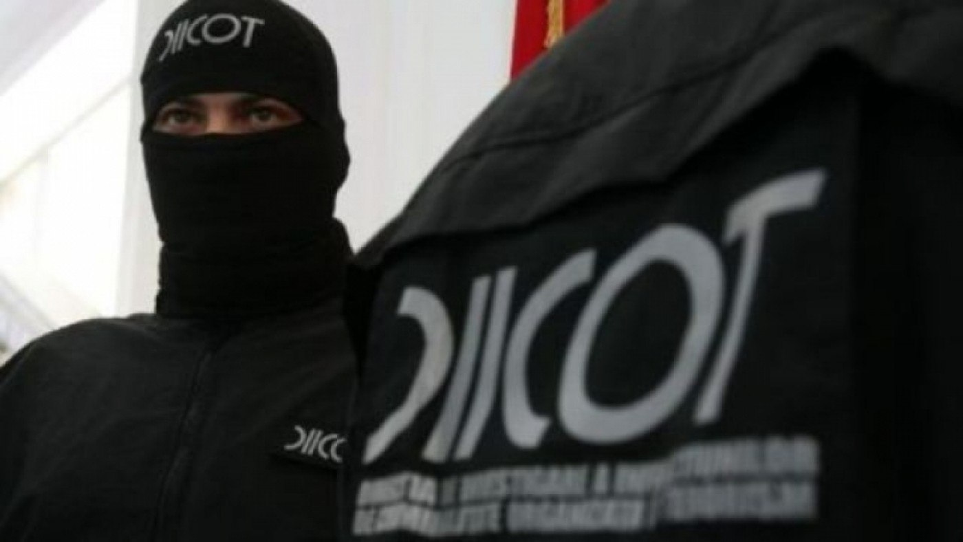 Percheziții la cluburi de striptease de fițe din București și Constanța. Suspiciuni de proxenetism Percheziții la cluburi de striptease de fițe din București și Constanța. Suspiciuni de proxenetism