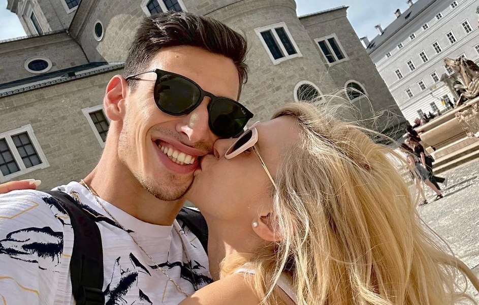 Tenisul este mult prea greu pentru Vlad Cornea. Românii au picat pe capete la turneul de la București