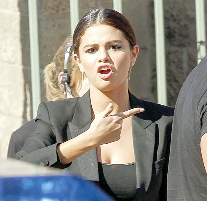 Selena Gomez  (22 de ani) devine  o fiară când  se enervează