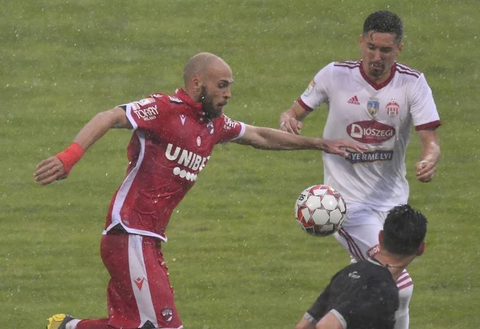 Dinamovistul Perovic a ratat un penaltyFOTO: Sportpictures.eu