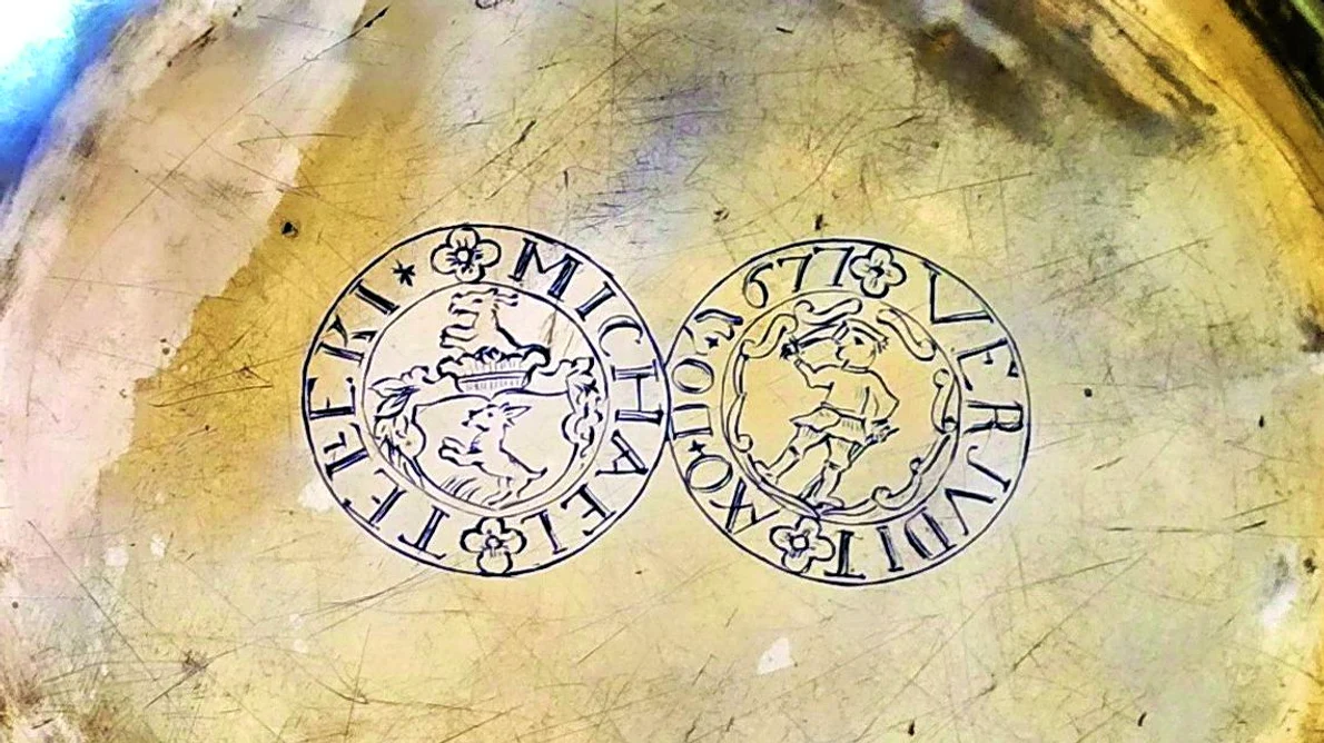 O bijuterie din Transilvania secolului al XVII lea: Farfuria cu blazoane a contelui Mihály Teleki de Szék jpeg