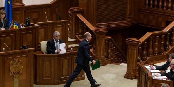 Valeriu Strelet demis FOTO Alexandru Tarlev