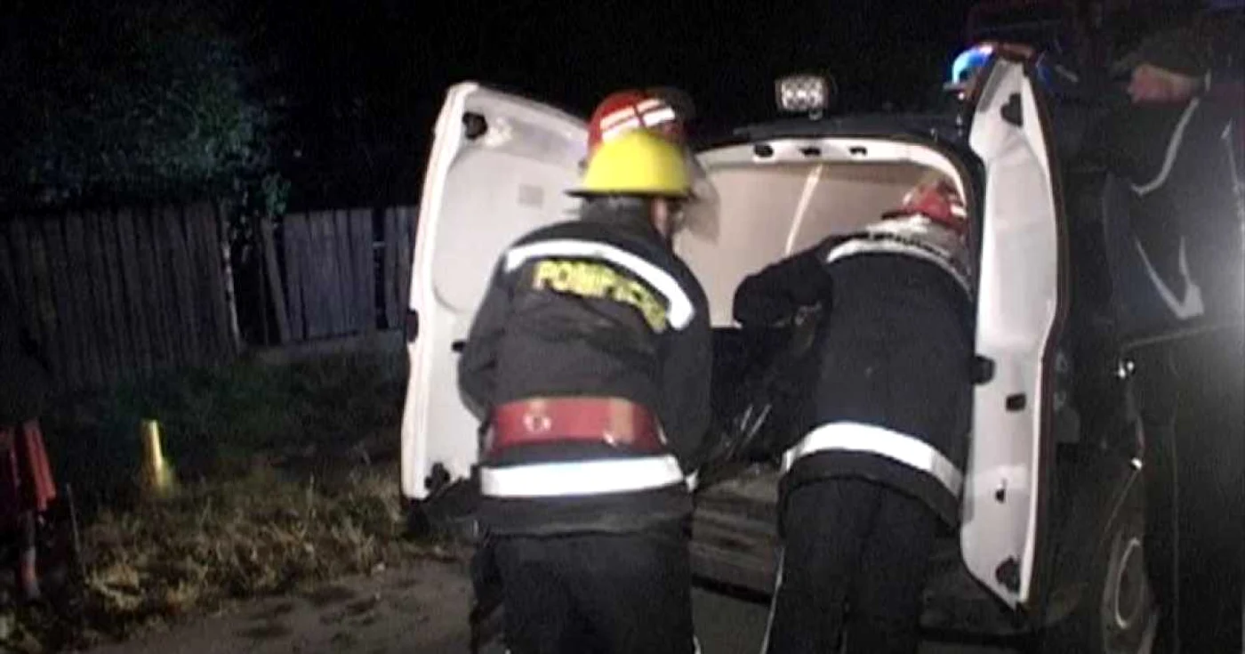 Un bărbat şi o femeie au murit carbonizaţi în propria casă
