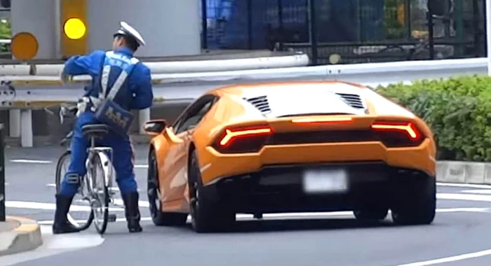 lamborghini politist bicicleta japonia