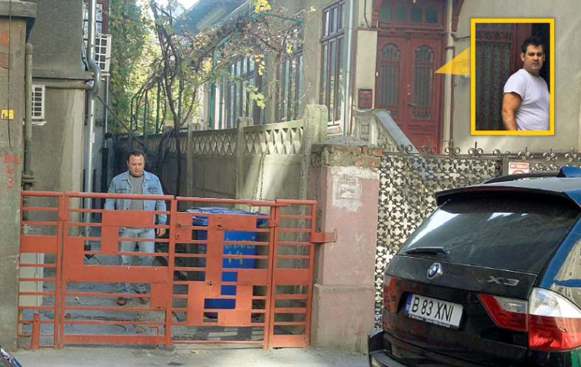 
    Dragoş s-a mutat zilele trecute în casa finilor din strada Caimatei şi e vecin cu fratele săuFoto Click!  