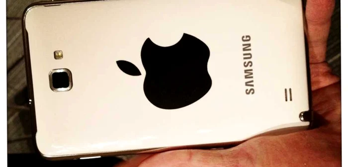 Apple versus Samsung, un conflict care intră în prelungiri. FOTO Flickr/David Woo