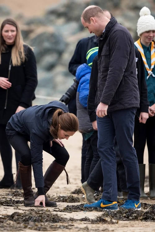 Ducii de Cambridge se aflau în North Wales în timp ce ducii de Sussex îl prezentau lumii pe micuţul Archie Harrison 