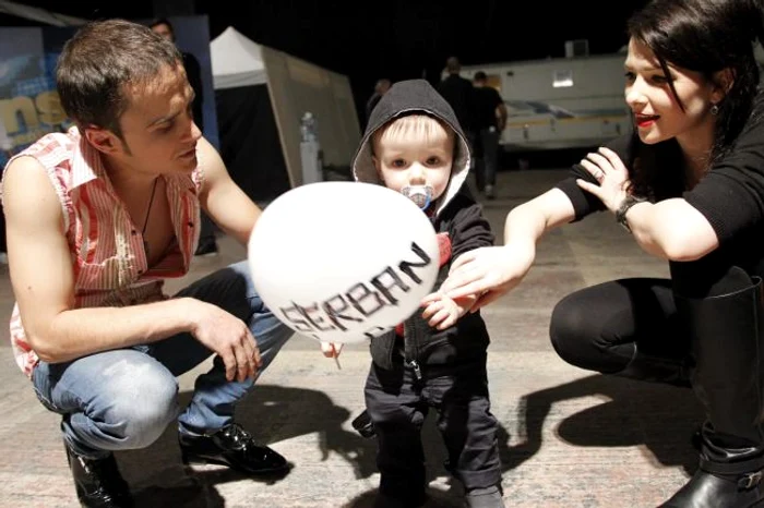 cel mai mic si dragut sustinator al perechii serban valentina dansez pentru tine jpeg