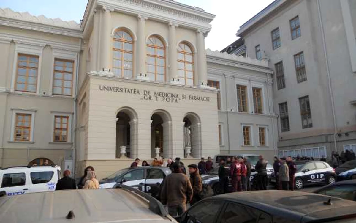 Rezidentiat cu jandarmi la UMF Iaşi FOTO Arhivă