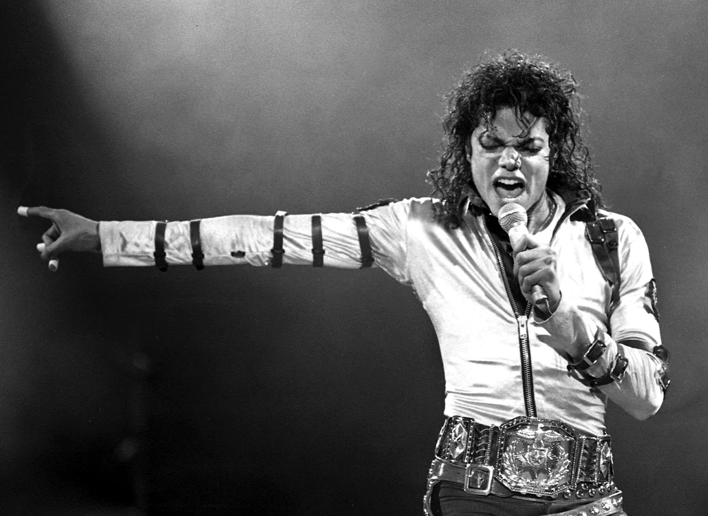 
    Piesa „Billie Jean“ a  fost lansată când Michael avea doar 24 de ani @profimediaclickpentrufemei.ro  