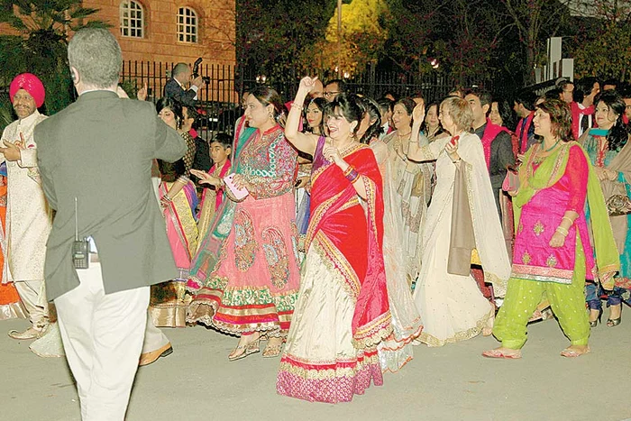 Mireasa a fost  fermecată de  bogăţia de  la nunta ei (Fotografii:  splashnews/ reuters/ guliver/ getty images)
