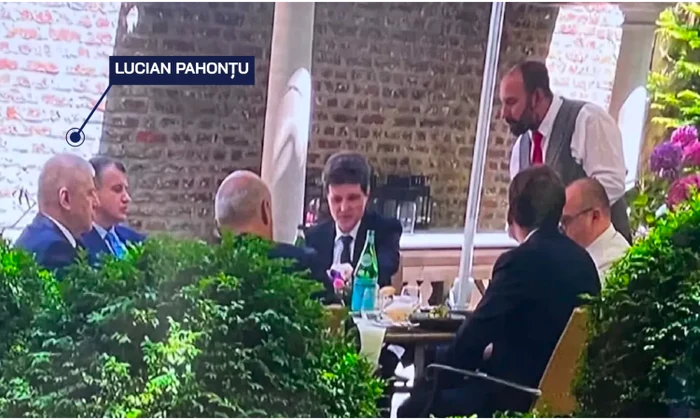 Lucian Pahontu la masa cu Nicusor Dan 800x450 1 png