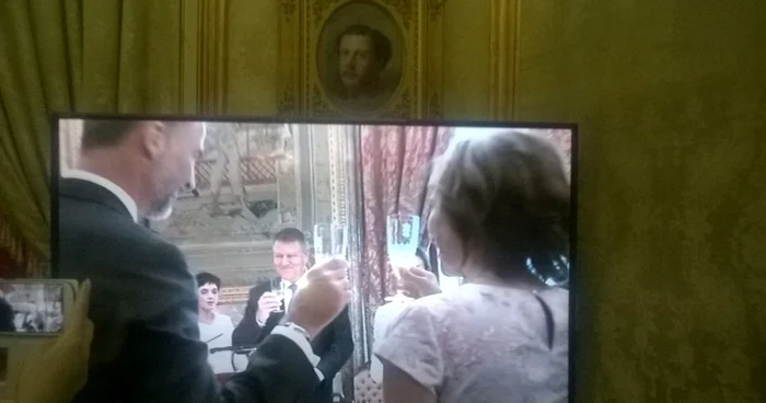 Toast preşedintele Iohannis FOTO adevărul