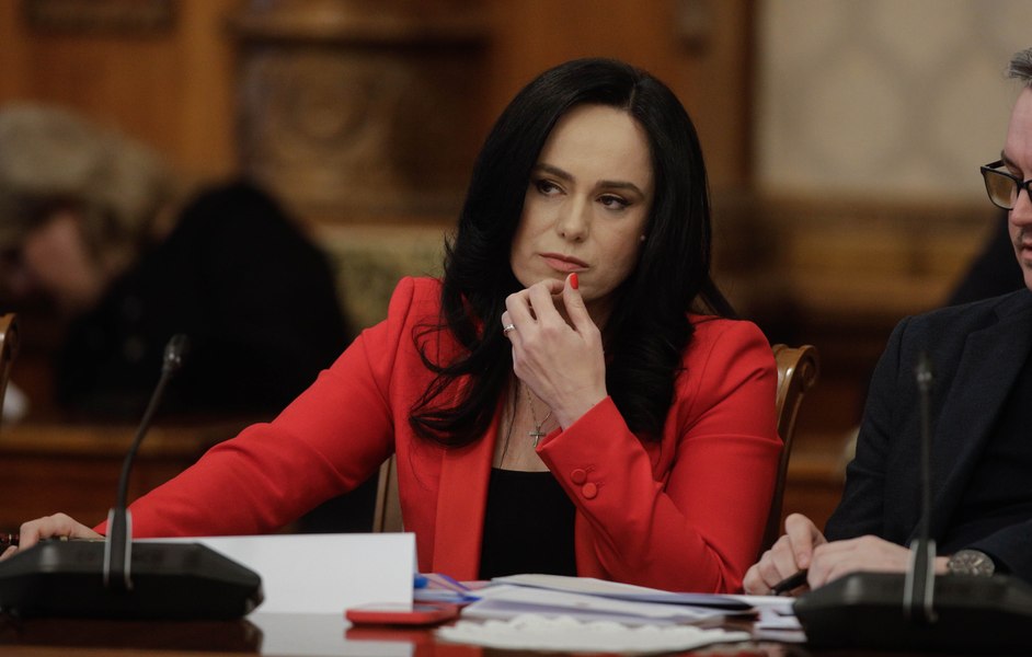 Moțiunea simplă împotriva ministrului Muncii a trecut de Senat. AUR: Următoarea mare bătălie se dă pe 4 mai