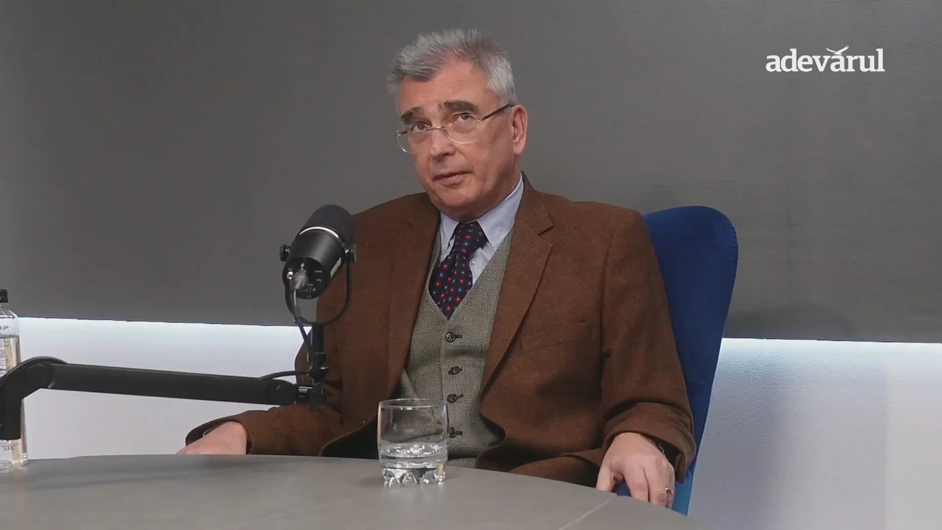 Senatorul Petrișor Peiu: „Mi-aș dori să fiu prim-ministru, că nu intri în politică să fii portar”