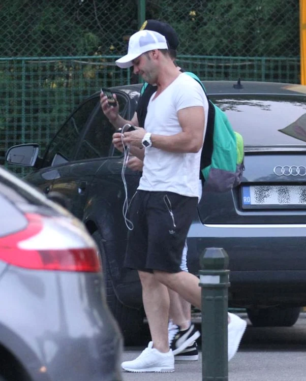 Cornel Păsat şi-a butonat telefonul pe drum