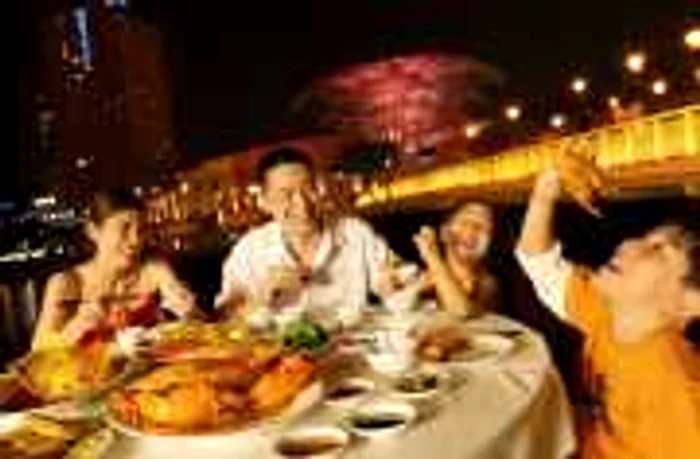 Singapore îţi dă perspectiva unică a infinităţii universului gastronomic FOTO Singapore Tourism Board