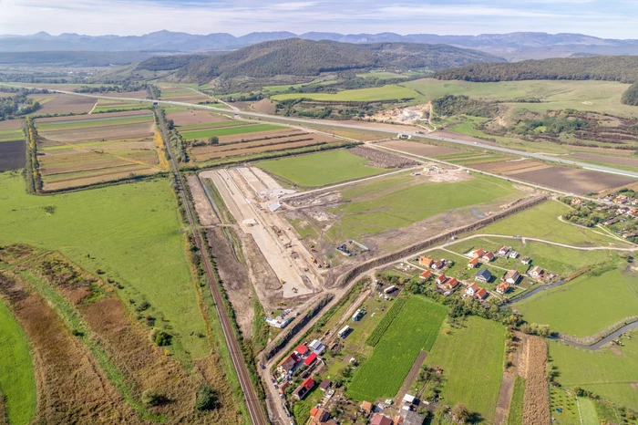 Foto din dronă a șantierului hub-ului intermodal