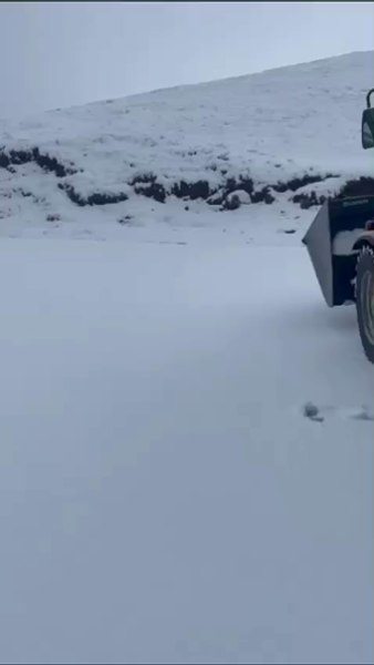 Strat de zăpada nou pe Transalpina, cel mai înalt drum din România. Iarna s-a întors în Munții Parâng VIDEO 
