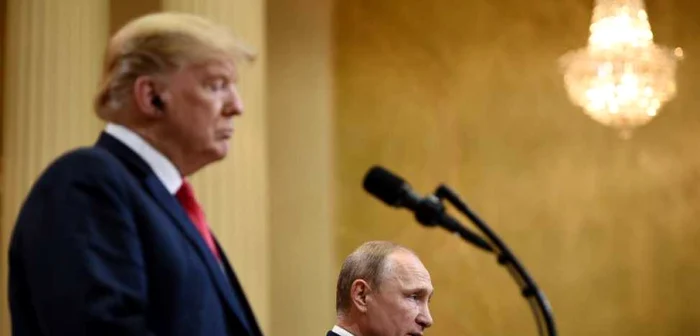 Donald Trump (stânga) a anulat întâlnirea prevăzută cu Vladimir Putin (dreapta) la G20 din cauza incidentului militar din strâmtoarea Kerci, soldat cu sechestrarea a trei nave ucrainene FOTO AFP