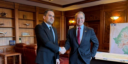 Ciprian servan si ambasadorul sua jpg