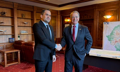 Ciprian servan si ambasadorul sua jpg