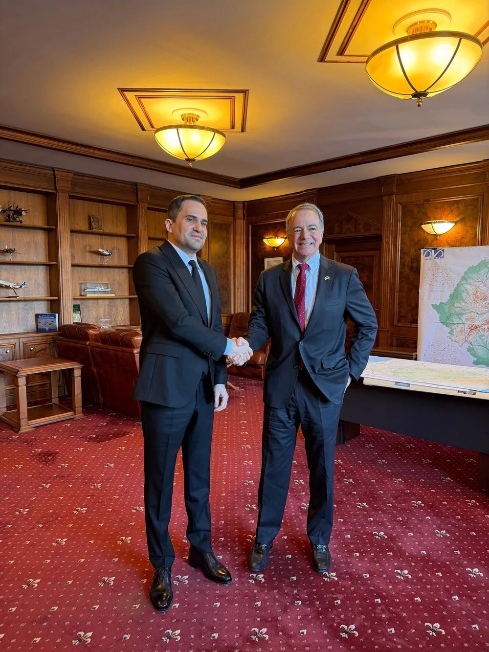 Ministrul Transporturilor, întrevedere cu noul ambasador al SUA în România. Discuții despre creșterea investițiilor americane