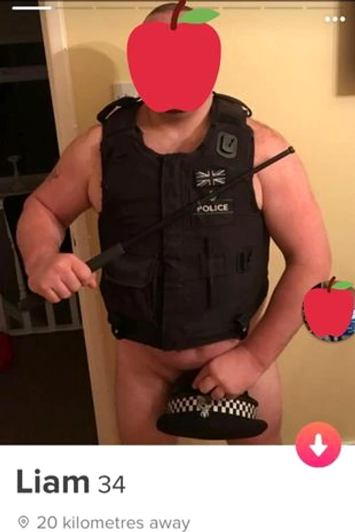 politist sexy tinder jpg