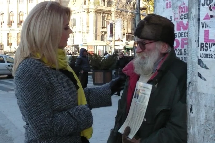 Iuliana Marciuc si regizorul-cersetor Mihăiţă Dragomirescu