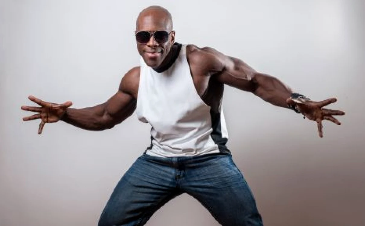 Jelani a devenit un fan al Superkombat după ce a fost prezent la una dintre galele organize de promotorul Eduard Irimia