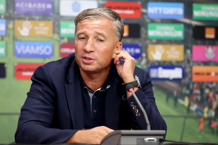 Dan Petrescu, nemulţumit de rezultatul tragerii la sorţi de luni. Foto: Sport Pictures