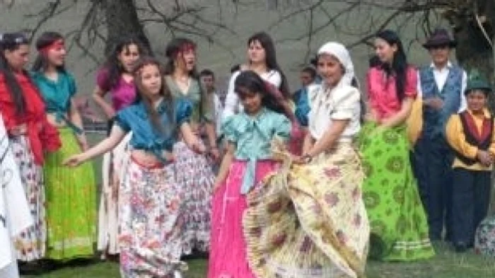 
    Copila, de etnie romă, a fost căsătorită forţat  