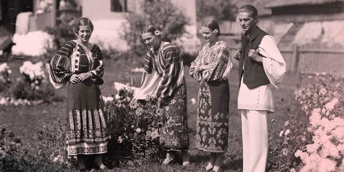 calarasi sarbatoarea floriilor la MTR foto Muzeul taranului roman