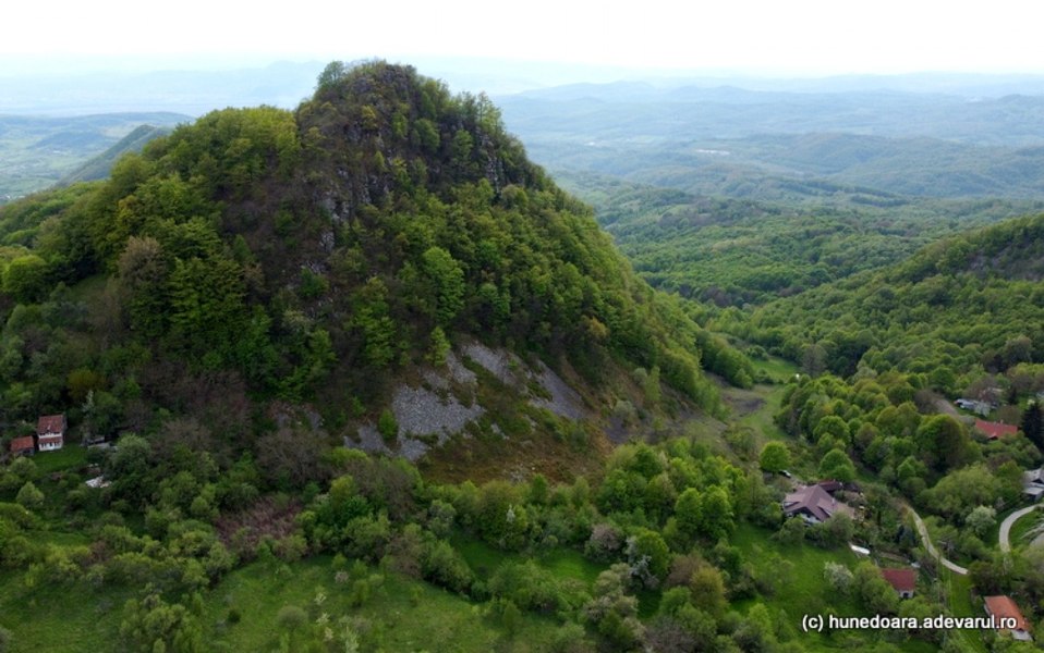 Cum au apărut satele locuite de „urmașii dacilor”. Cătunul din munți unde se ascundeau haiducii VIDEO