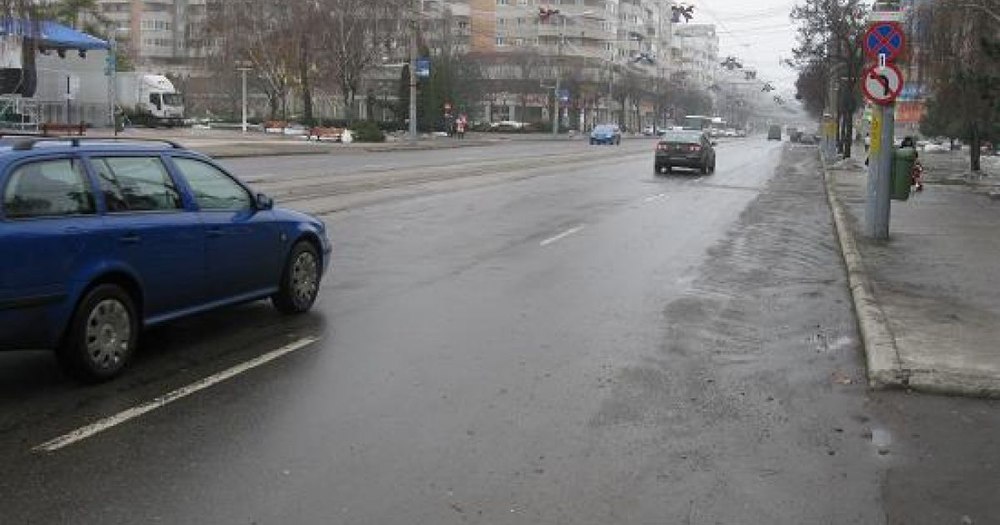 Prognoza meteo, 9 decembrie 2025. Zi mohorâtă, cu maxime de 14 grade, ploi slabe și cod galben de ceață