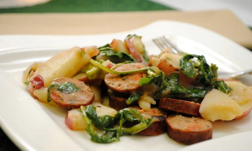 salata de carnati de pui cu cartofi jpeg