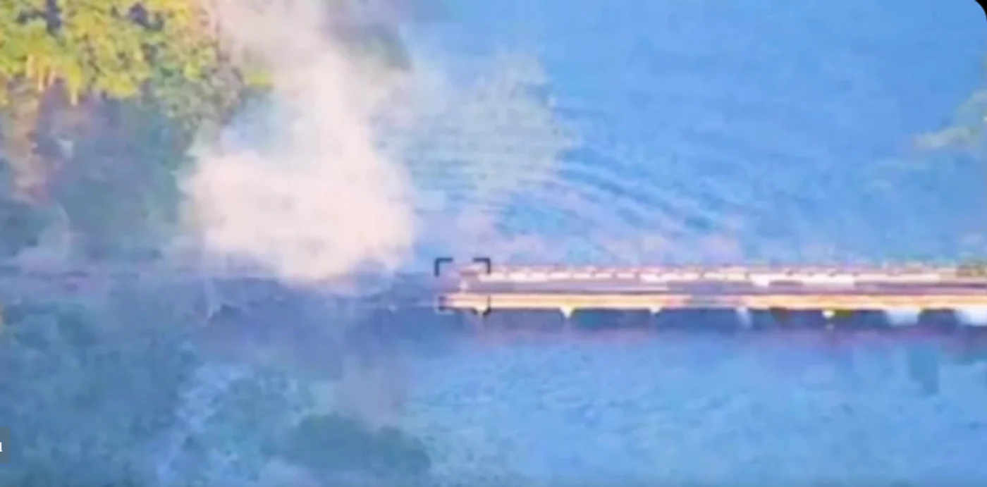 Încă un pod a fost distrus în Kursk. FOTO captură video Facebook
