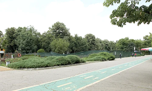 Fostul parc de distracții s a transformat în șantier și este îngrădit  jpeg