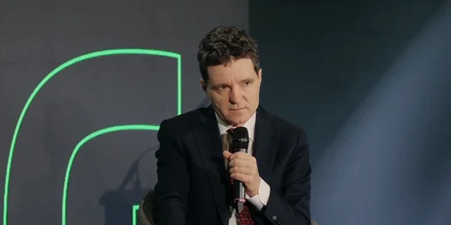 Nicusor Dan la Summitul pentru guvernanță digitală 2025 foto captura video FB png