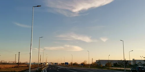 Noua şosea care asigură legătura dintre centura ocolitoare a Timişoarei şi Aeroportul Internaţional “Traian Vuia”